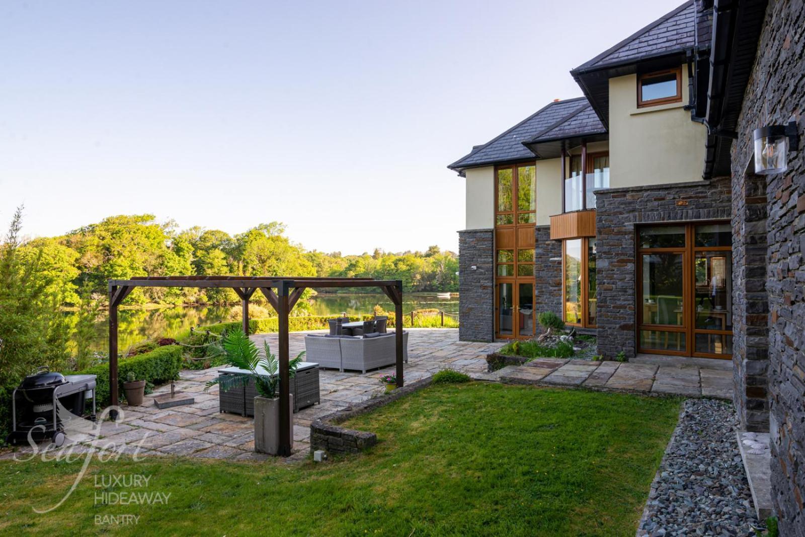 Seafort Luxury Hideaway Bantry Exterior photo